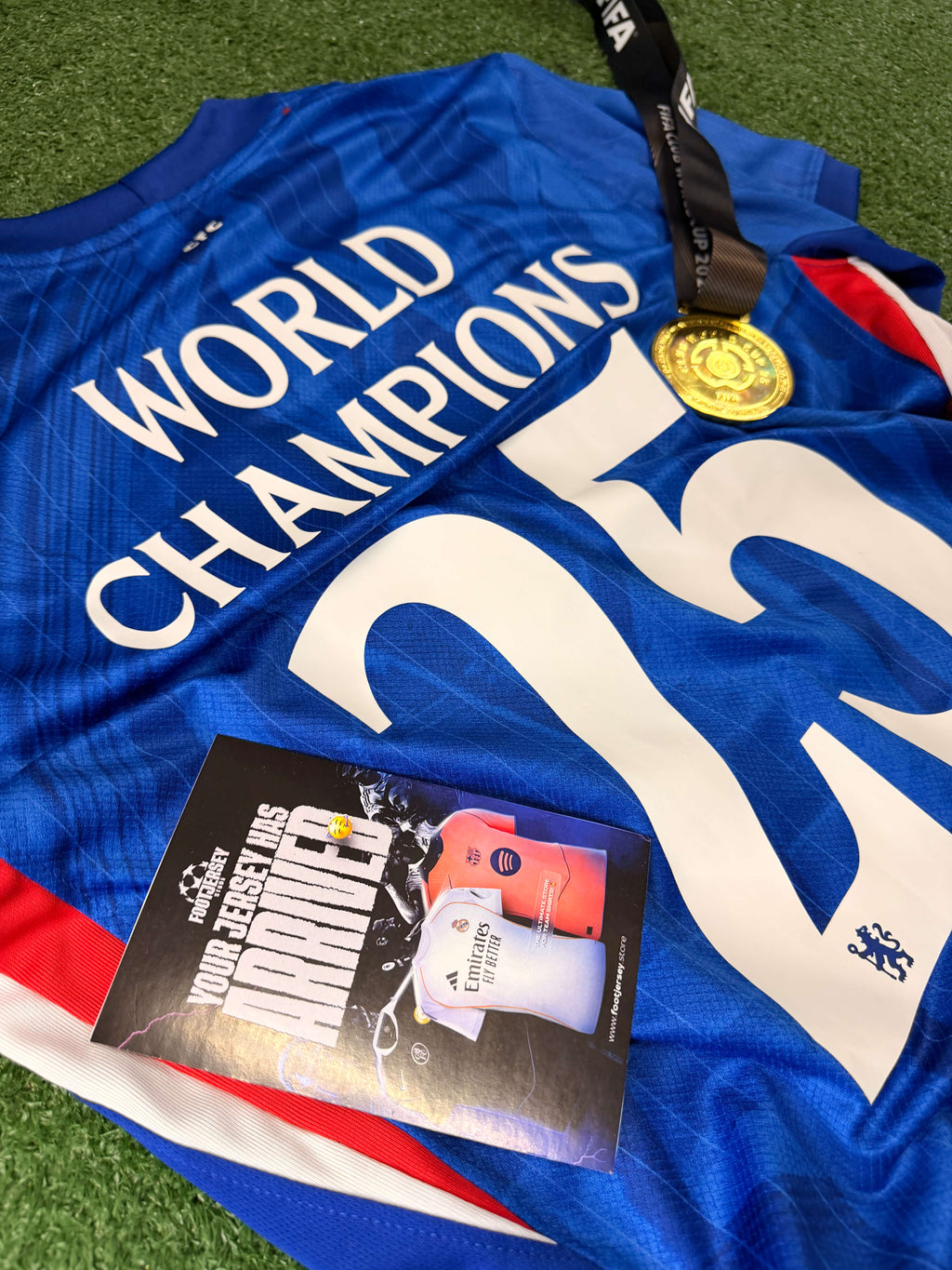 Chelsea Legacy Edition: Home Kit & Gold Medal Combo