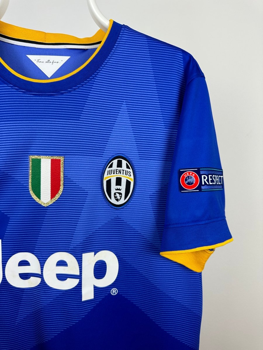 Andrea Pirlo - Juventus 2014/15 away shirt 🇮🇹