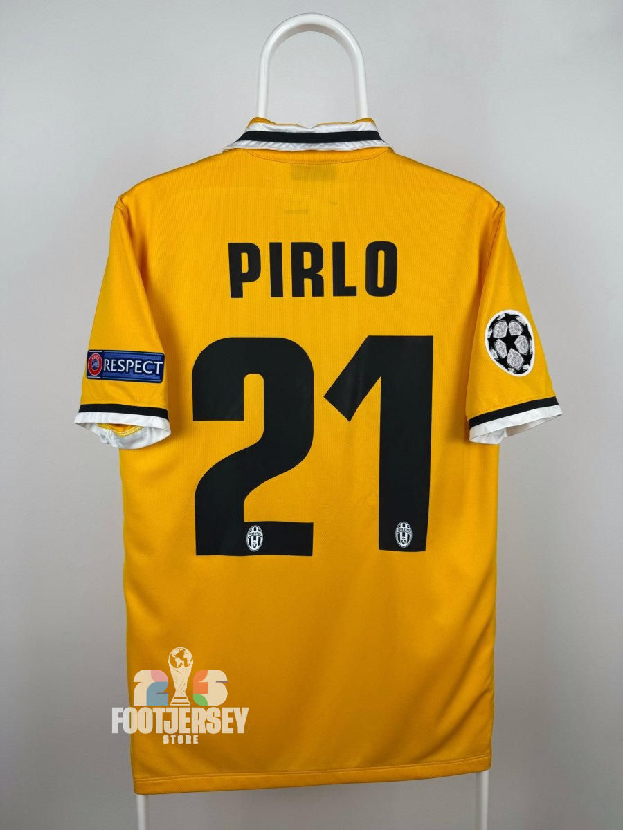 Andrea Pirlo - Juventus 2014/15 away shirt 🇮🇹