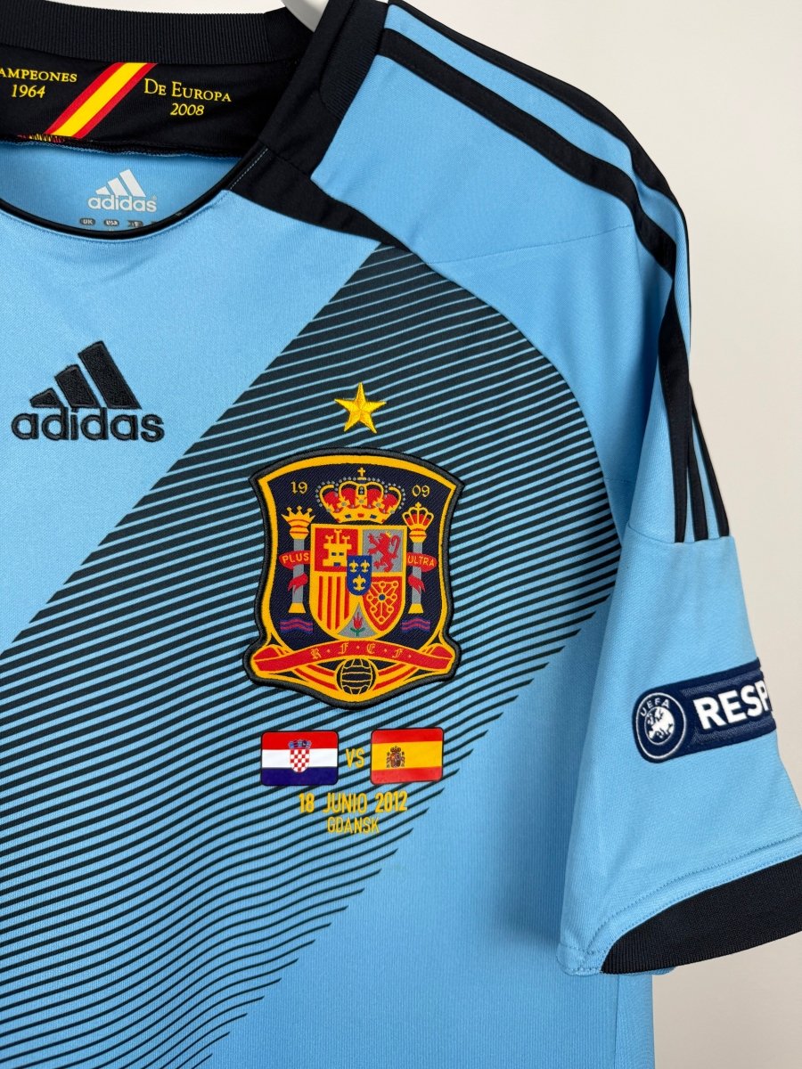 Andres Iniesta - Spain 2012 away shirt 🇪🇸
