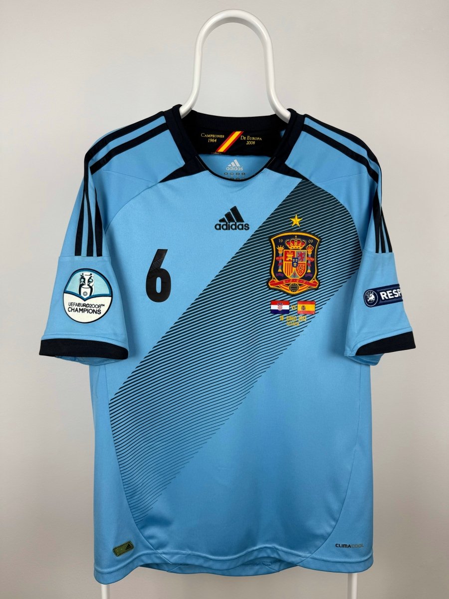 Andres Iniesta - Spain 2012 away shirt 🇪🇸