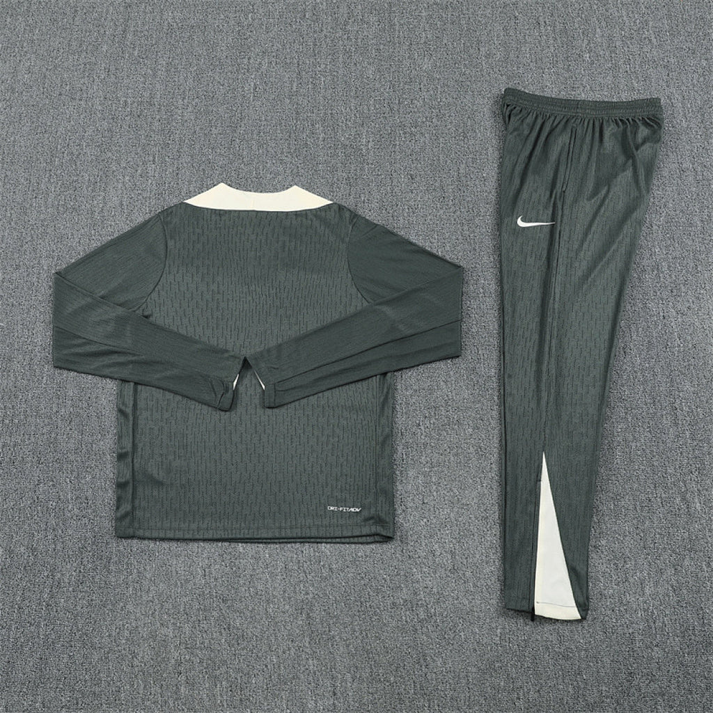 Chelsea Pre-Match Green II Tracksuit 25/26