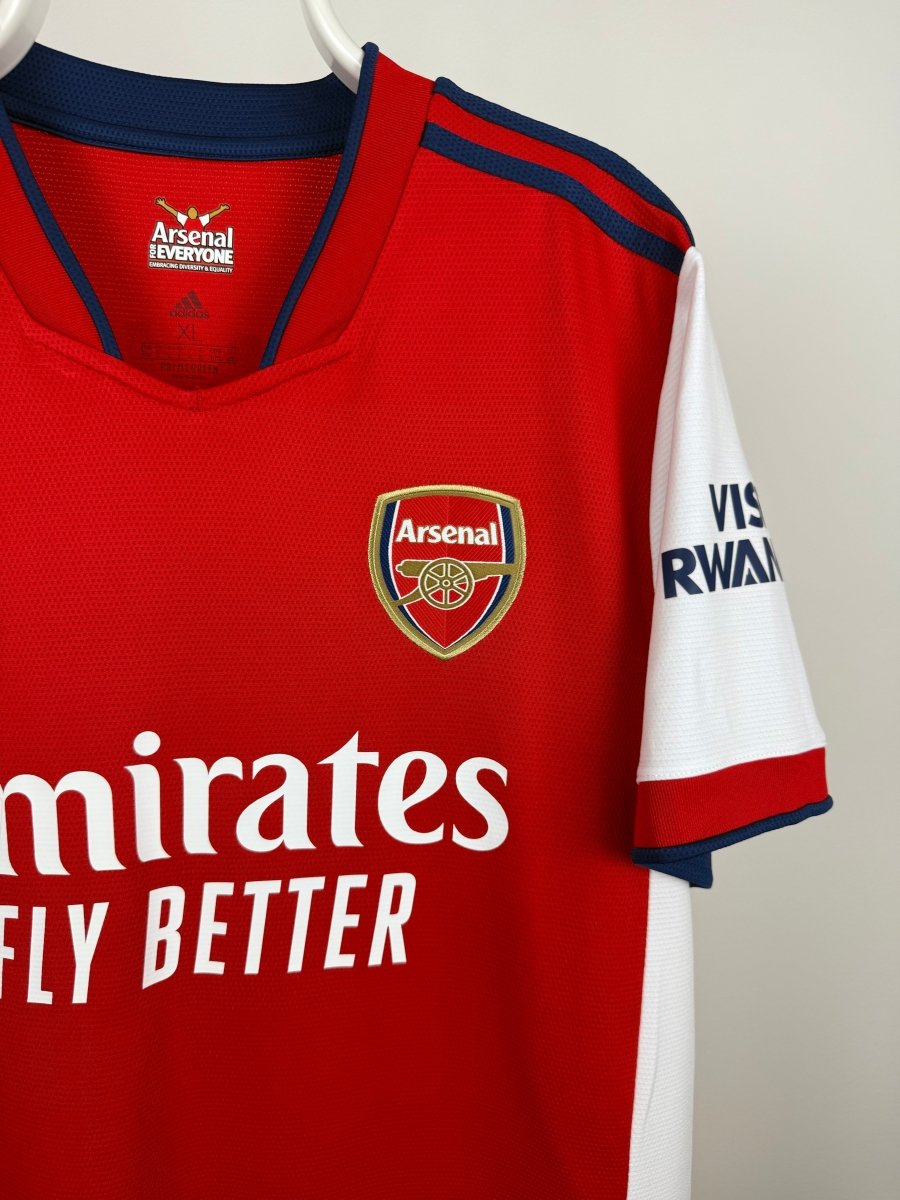 Bukayo Saka - Arsenal 2021/22 home shirt 🏴󠁧󠁢󠁥󠁮󠁧󠁿