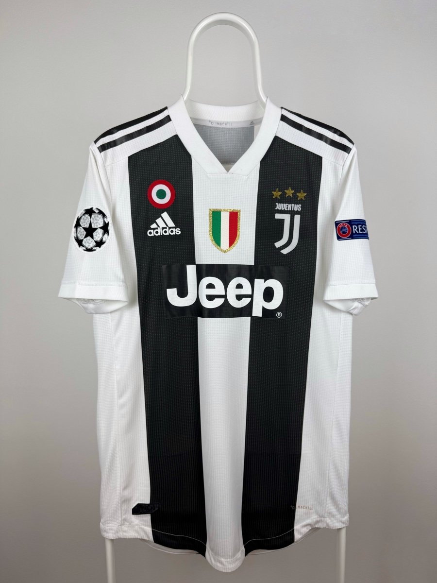Cristiano Ronaldo - Juventus 2018/19 home shirt AUTHENTIC 🇵🇹