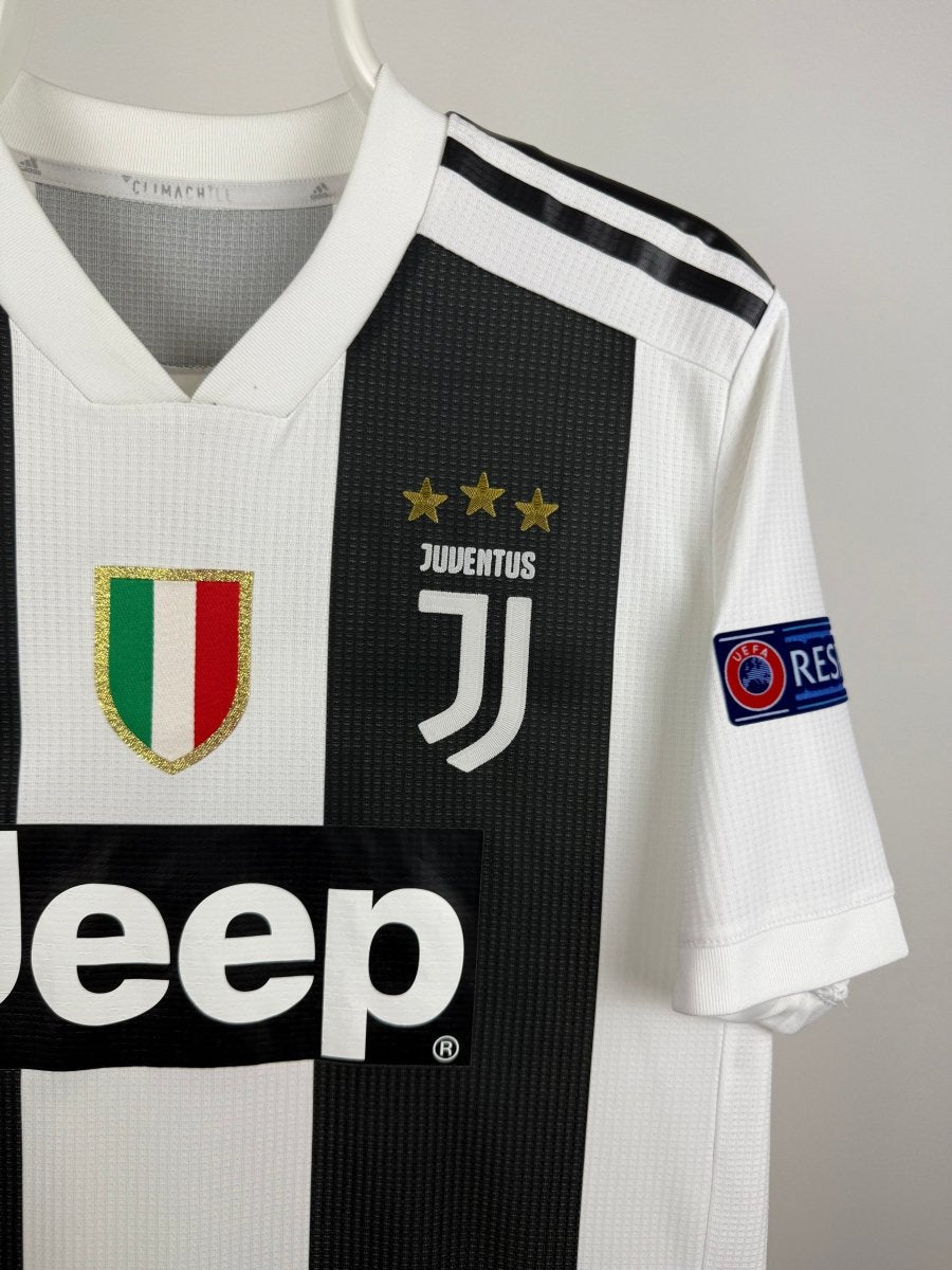 Cristiano Ronaldo - Juventus 2018/19 home shirt AUTHENTIC 🇵🇹