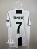 Cristiano Ronaldo - Juventus 2018/19 home shirt 🇵🇹