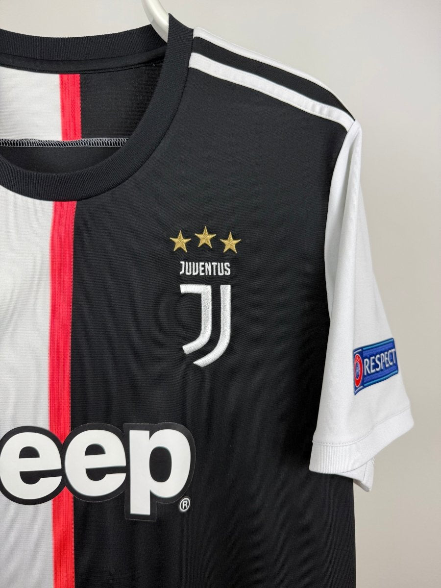 Cristiano Ronaldo - Juventus 2019/20 home shirt 🇵🇹