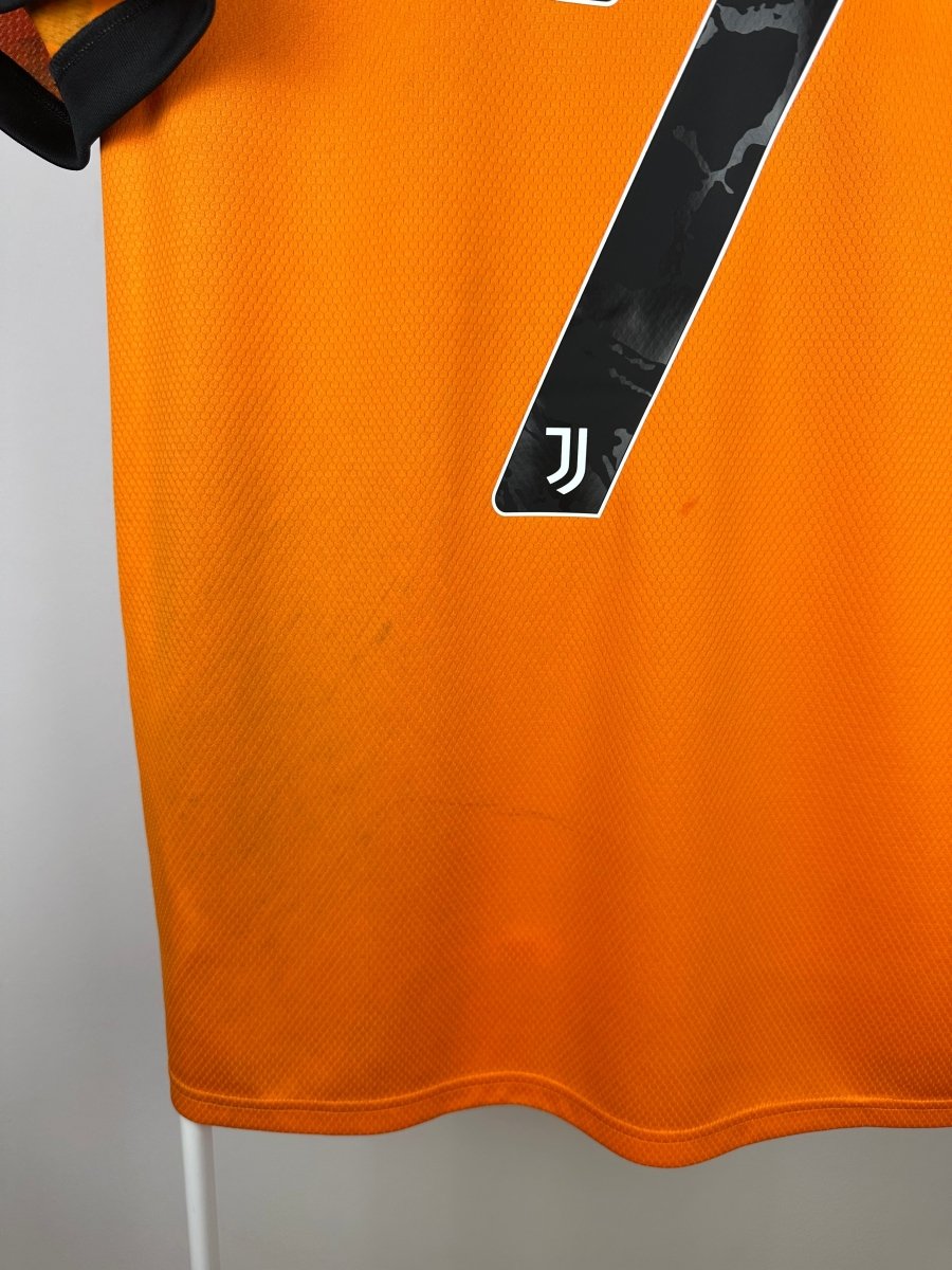 Cristiano Ronaldo - Juventus 2020/21 away shirt 🇵🇹