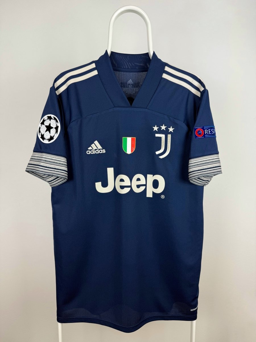 Cristiano Ronaldo - Juventus 2020/21 away shirt 🇵🇹