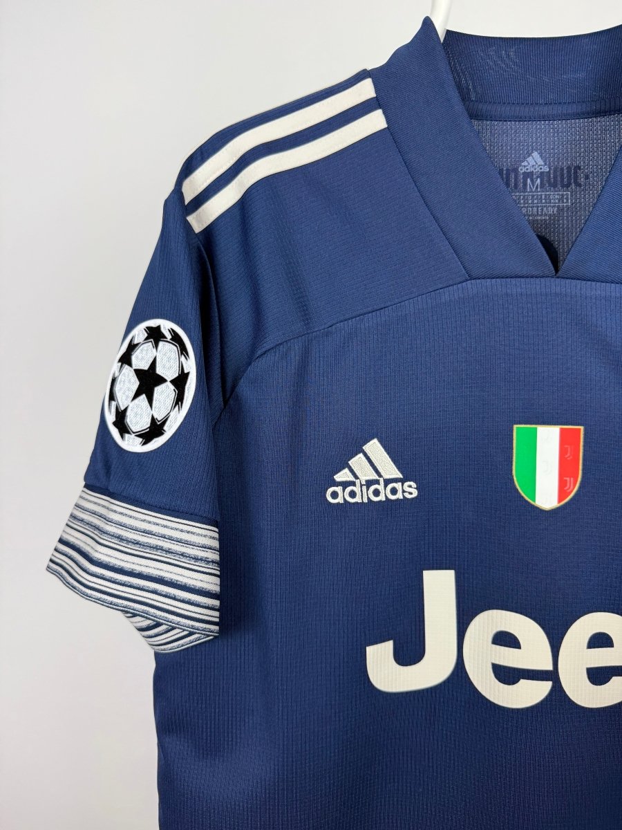 Cristiano Ronaldo - Juventus 2020/21 away shirt 🇵🇹