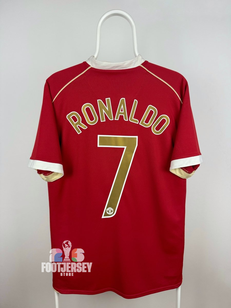 Cristiano Ronaldo - Manchester United 2006/07 home jersey 🇵🇹