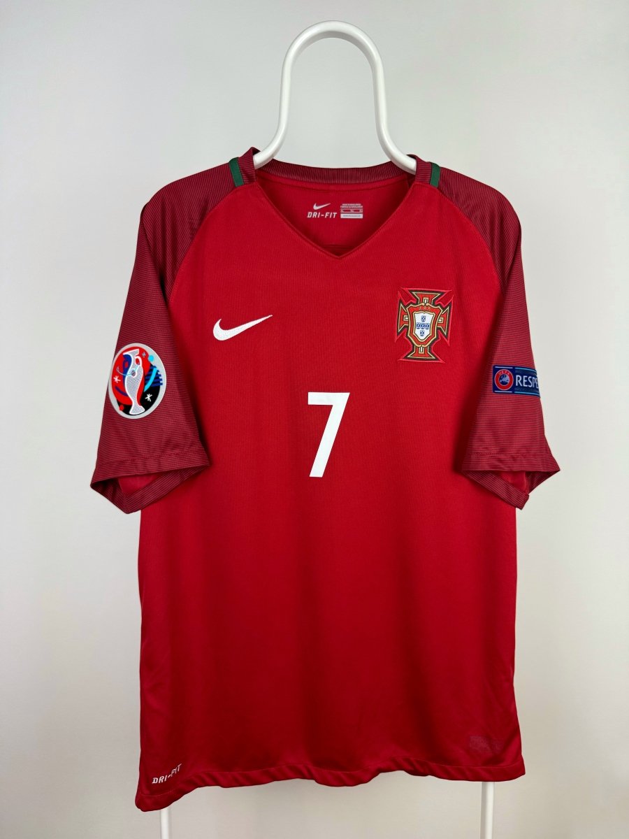 Cristiano Ronaldo - Portugal 2016 home shirt 🇵🇹