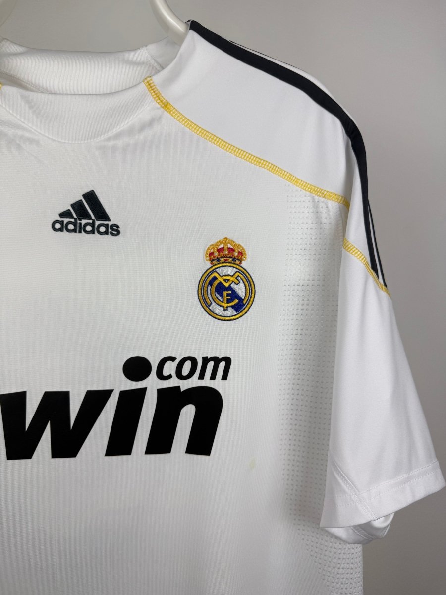 Cristiano Ronaldo - Real Madrid 2009/10 home shirt 🇵🇹