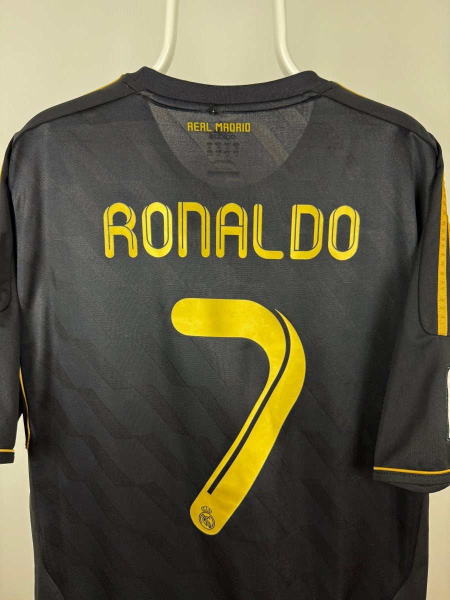 Cristiano Ronaldo - Real Madrid 2011/12 away shirt 🇵🇹