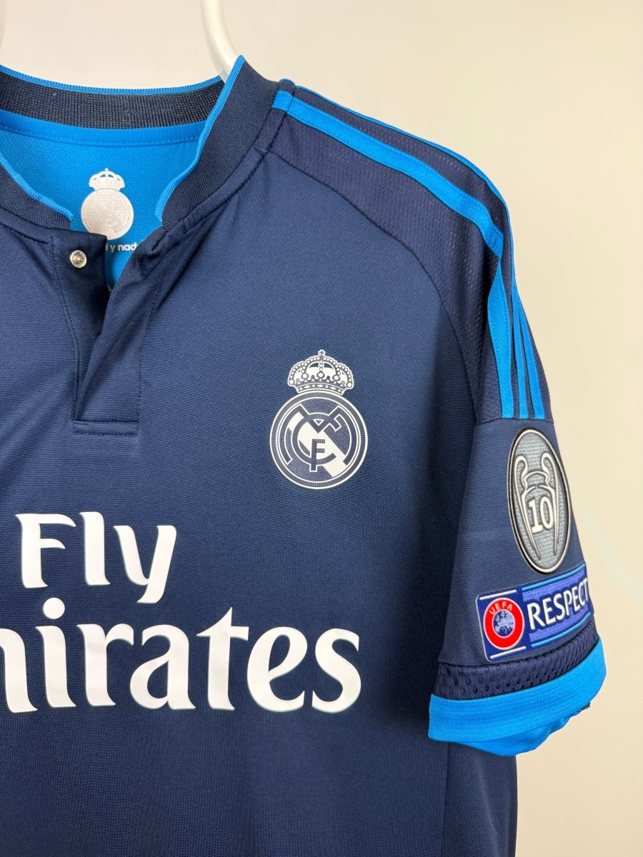 Cristiano Ronaldo - Real Madrid 2015/16 Away Shirt 🇵🇹