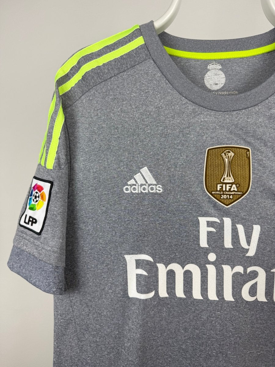 Cristiano Ronaldo - Real Madrid 2015/16 Away Shirt 🇵🇹