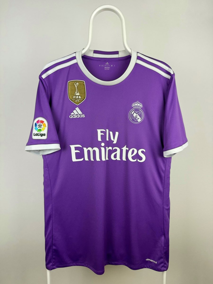 Cristiano Ronaldo - Real Madrid 2016/17 Away Shirt 🇵🇹