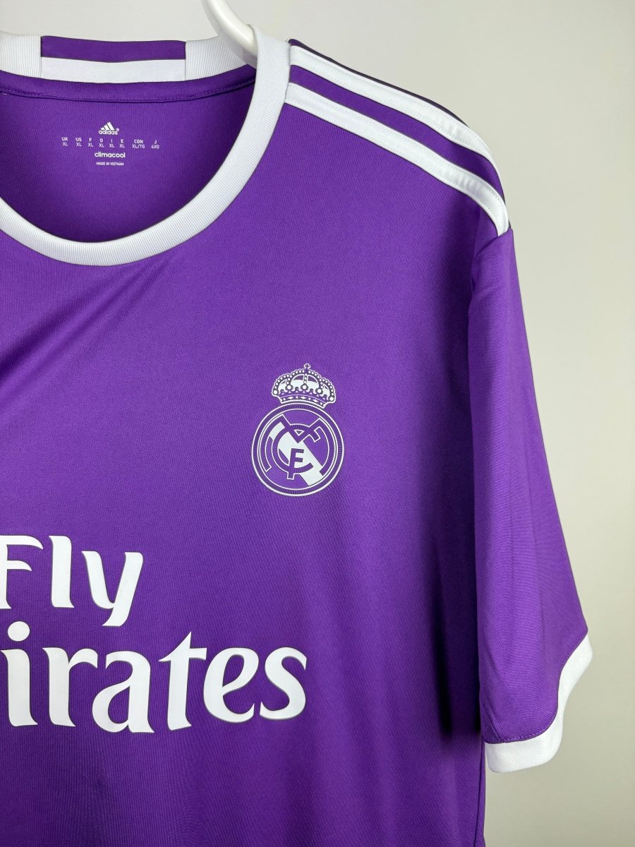 Cristiano Ronaldo - Real Madrid 2016/17 Away Shirt 🇵🇹