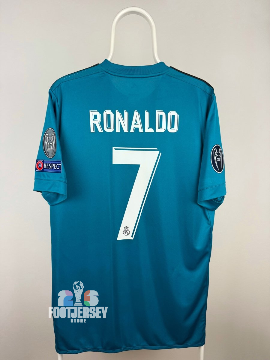 Cristiano Ronaldo - Real Madrid 2017/18 Away Shirt 🇵🇹