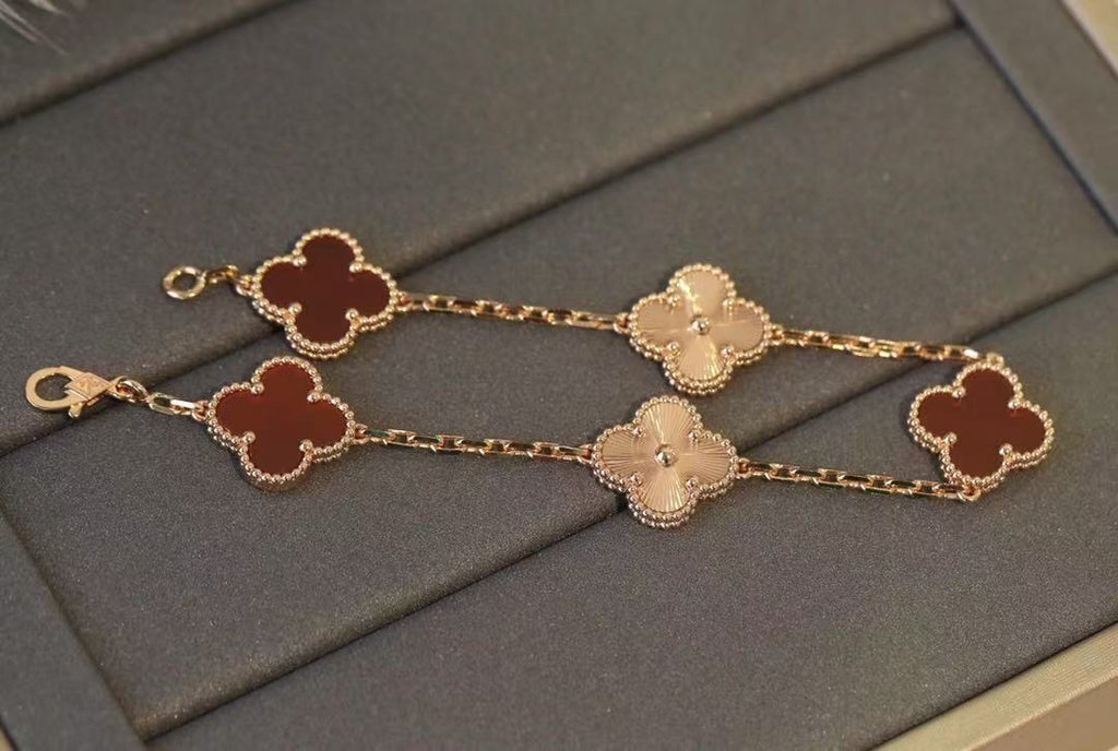 Simple and stylish new bracelet 1