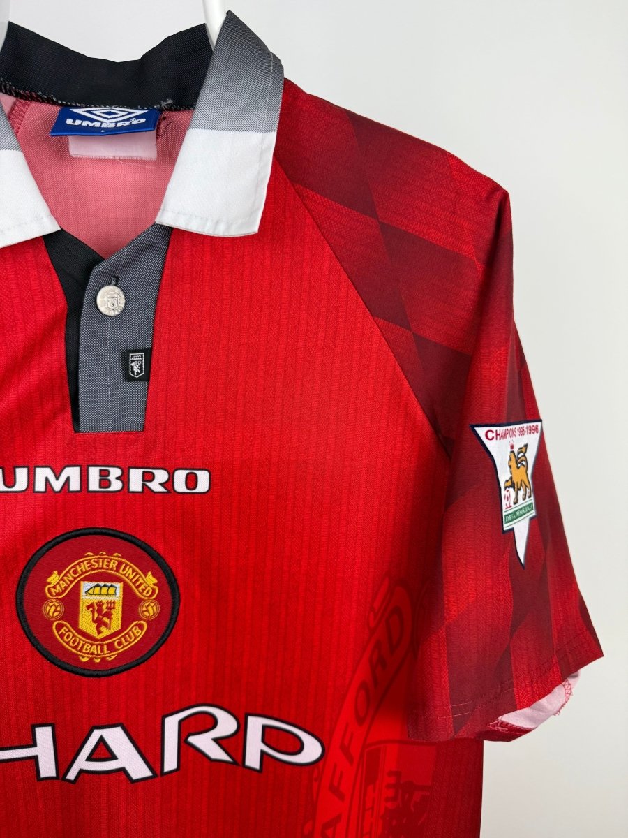 Eric Cantona - Manchester United 1997/98 home shirt 🇫🇷