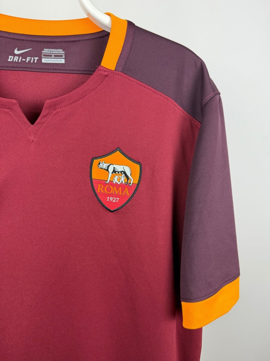Francesco Totti - Roma 2015/16 home shirt 🇮🇹