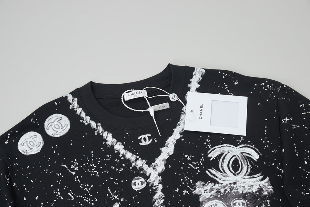 Black fashion T-shirt 0900