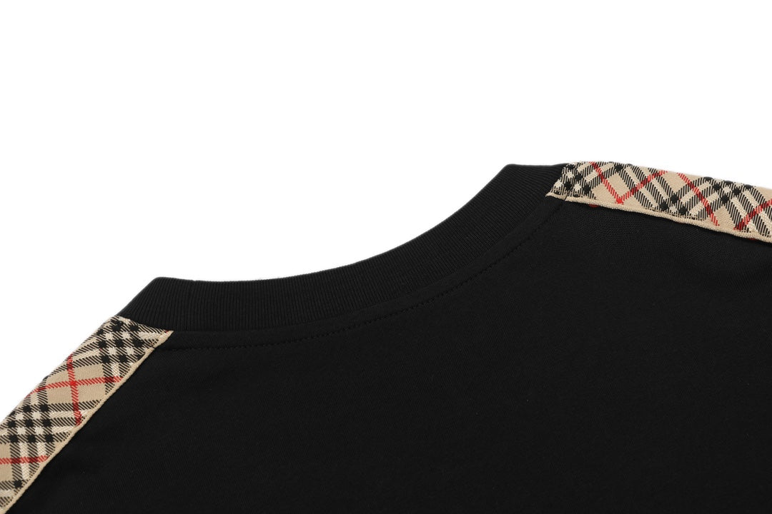 Embroidered classic sleeve T-shirt