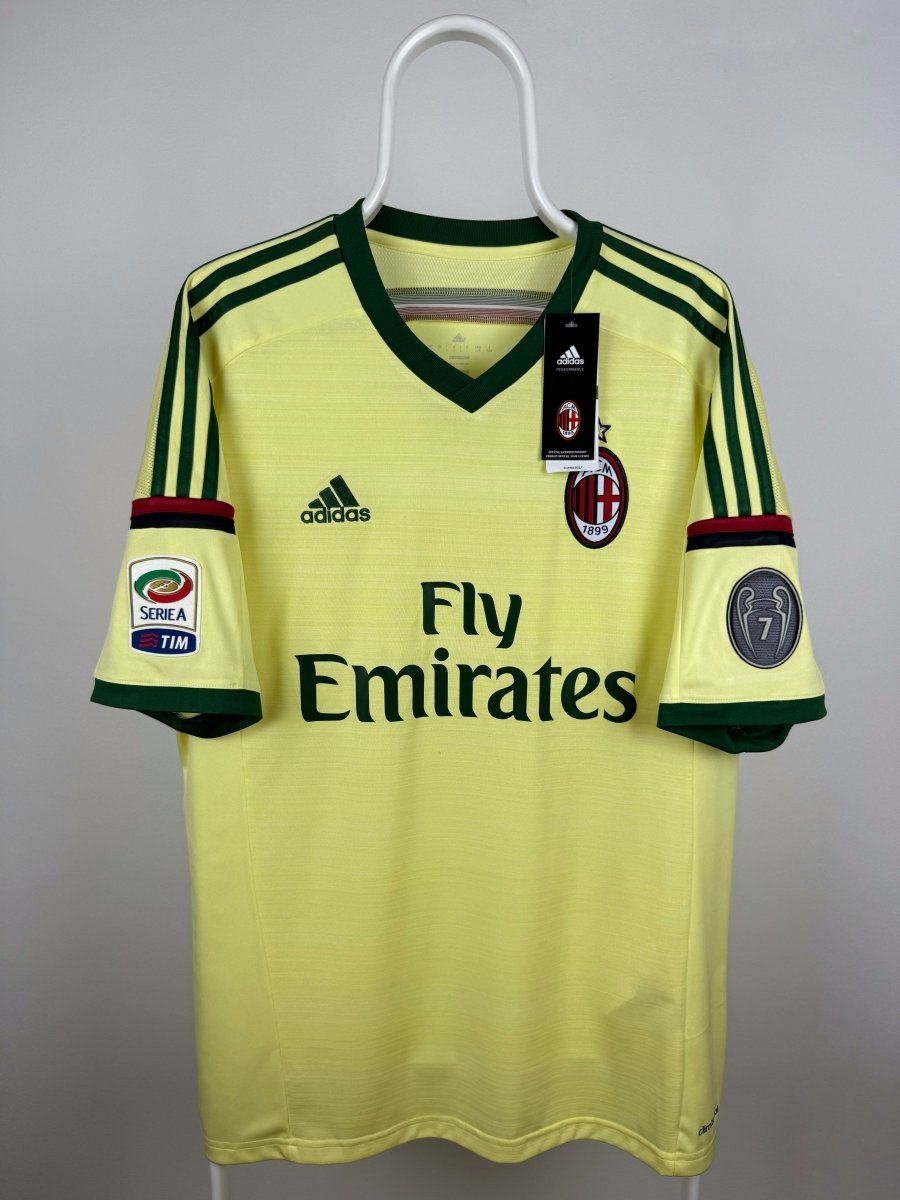 Kaka - AC Milan 2014/15 away shirt 🇧🇷
