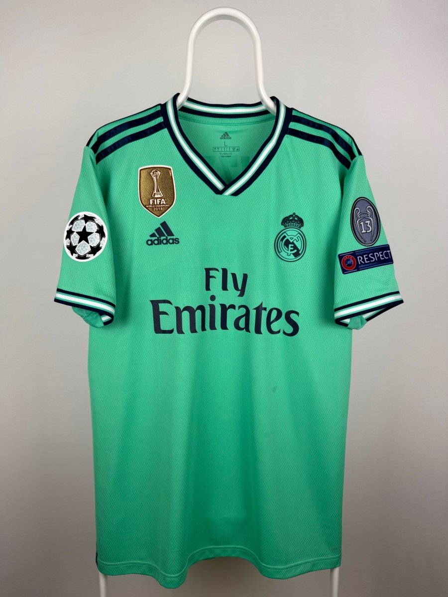 Karim Benzema - Real Madrid 2019/20 away shirt 🇫🇷
