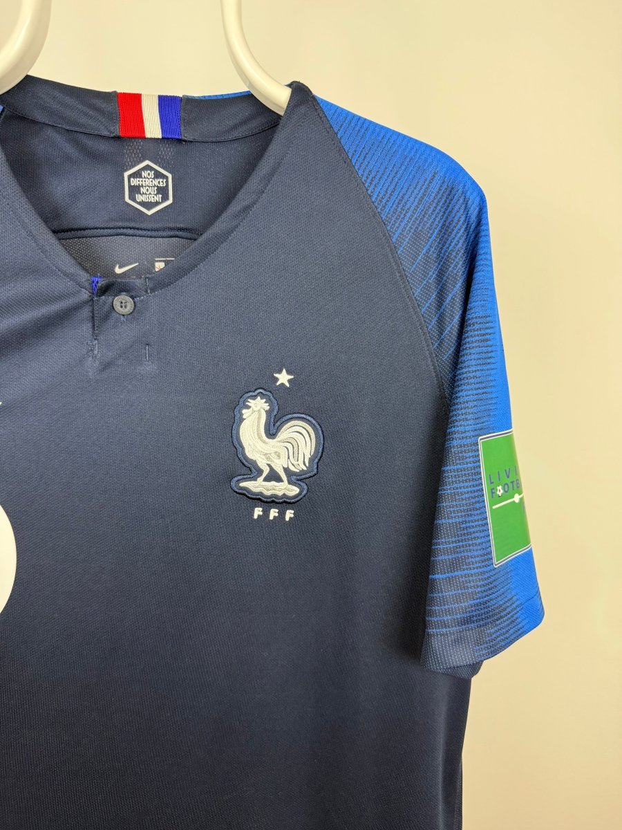 Kylian Mbappe - France 2018 home shirt 🇫🇷