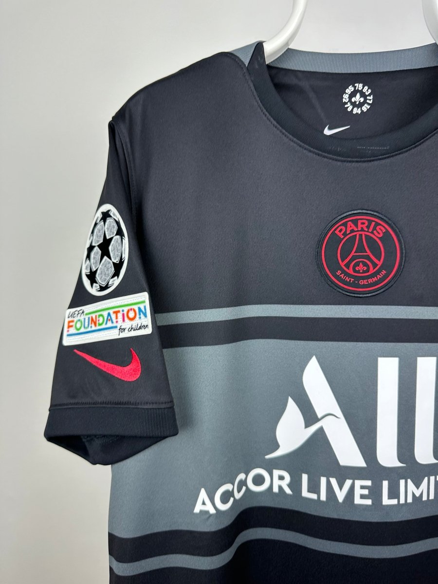 Kylian Mbappe - Paris Saint Germain 2021/22 Away Shirt 🇫🇷