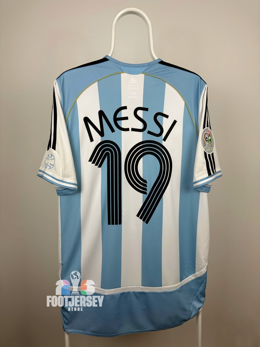 Lionel Messi - Argentina 2006 home jersey 🇦🇷
