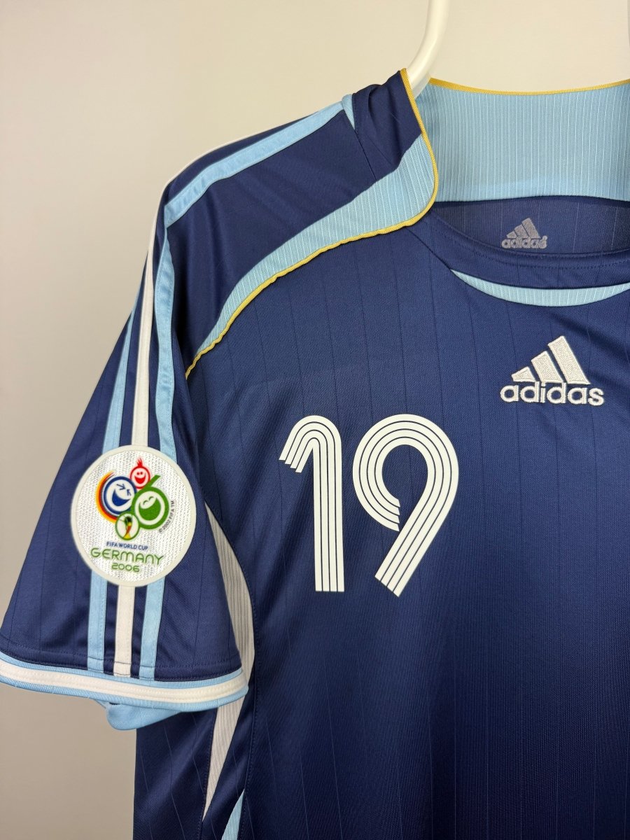 Lionel Messi - Argentina 2006 away shirt 🇦🇷