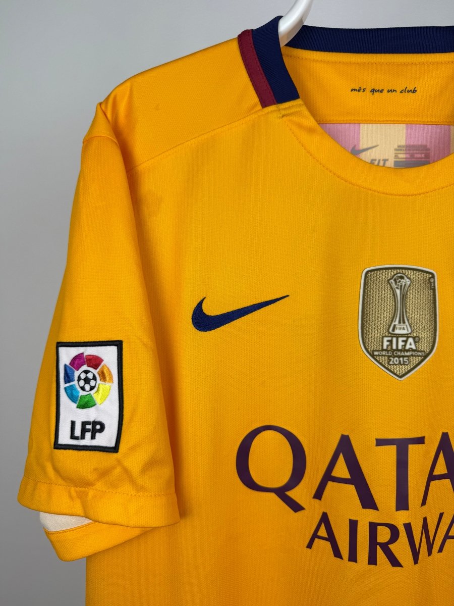 Lionel Messi - FC Barcelona 2015/16 away shirt 🇦🇷