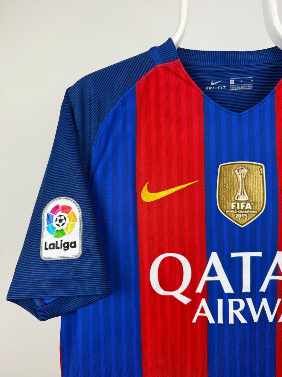Lionel Messi - FC Barcelona 2016/17 home shirt 🇦🇷